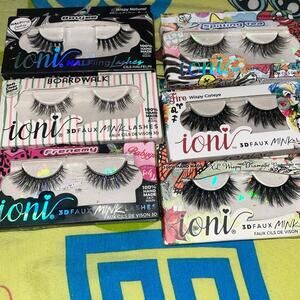 Six pairs of ioni lashes